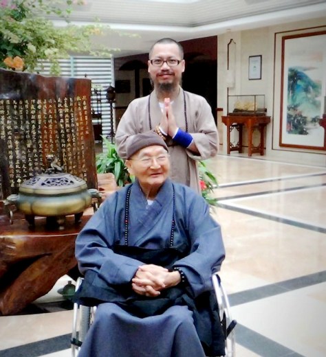 隨師父妙峰長老朝聖普陀山